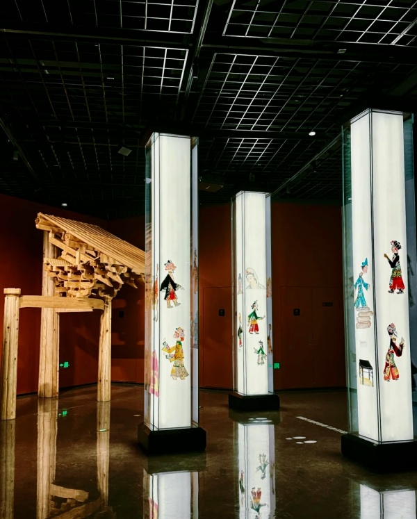 耗資9億的寧波彌勒數字博物館！年輕人在這里拜佛許愿?。?！