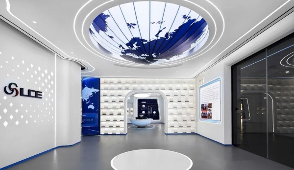 科技感企業(yè)展廳設(shè)計
